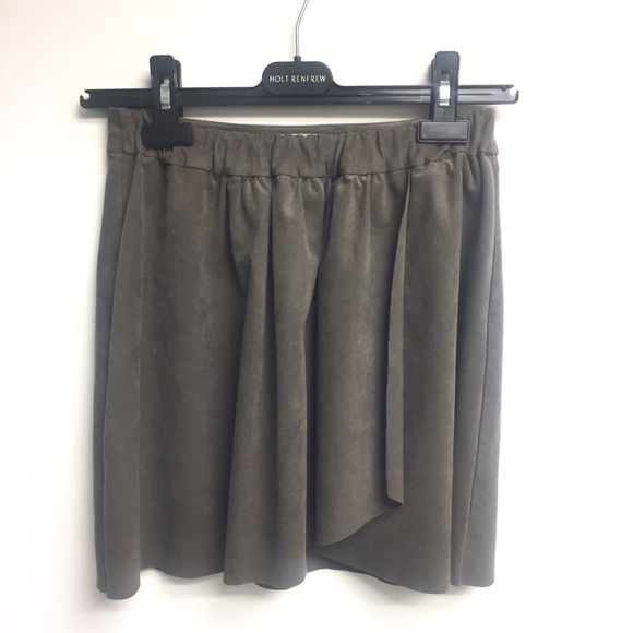 Aritzia Dresses & Skirts - ARITZIA Wilfred  Faux Vegan Suede Skirt Olive XS